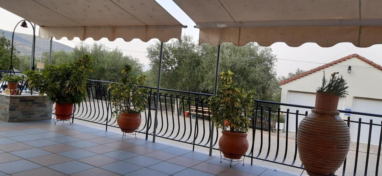Toulatos Pantelis Apartamento Pouláta Exterior foto