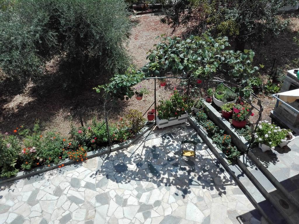 Toulatos Pantelis Apartamento Pouláta Exterior foto