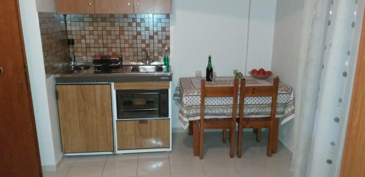 Toulatos Pantelis Apartamento Pouláta Exterior foto